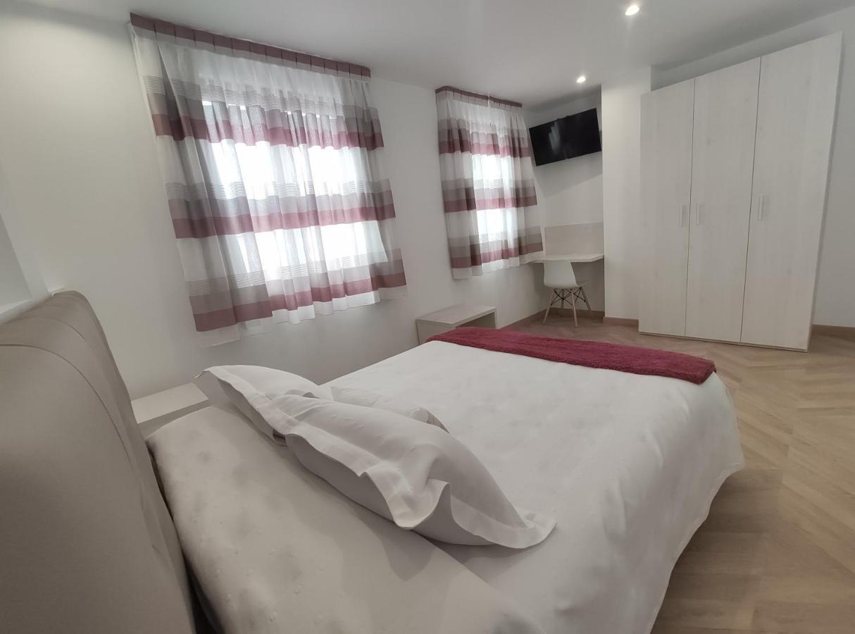 Hostal Oleo Auto Check-In Santender Kültér fotó