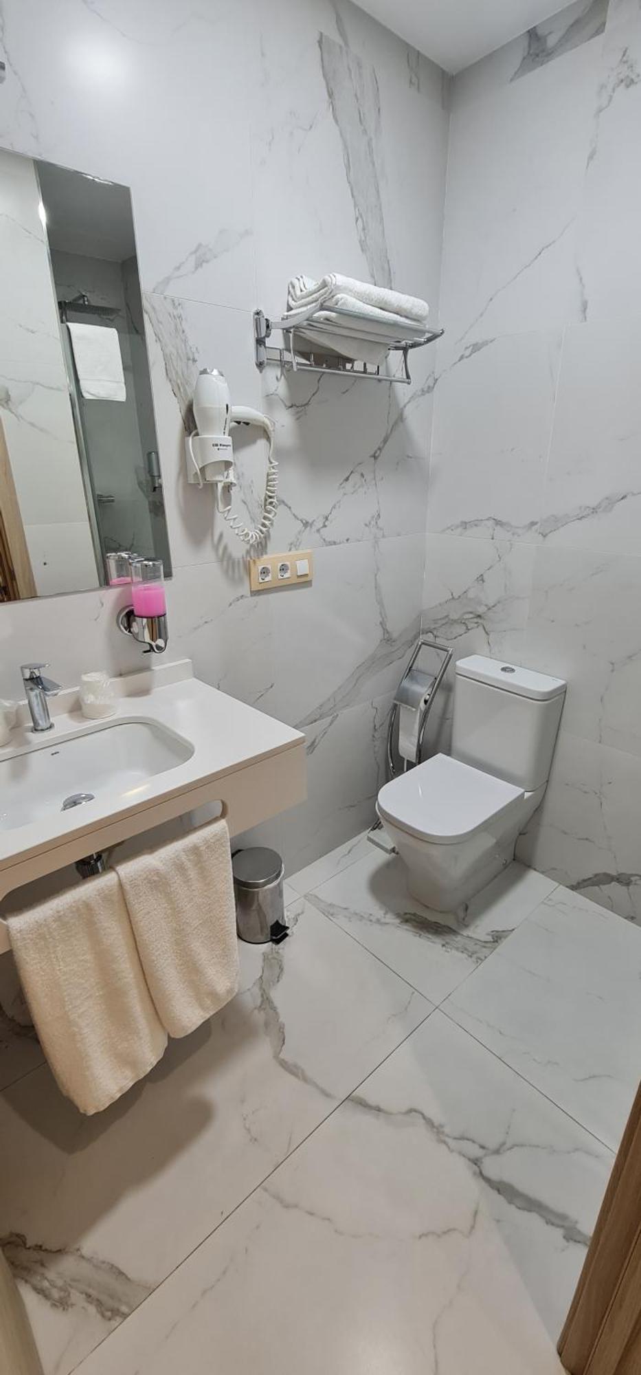 Hostal Oleo Auto Check-In Santender Kültér fotó